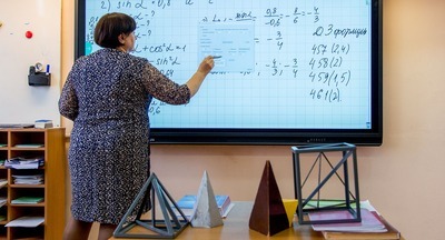 Известные актеры поблагодарили московских учителей за дистанционные уроки