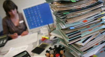 Казахстанских учителей освободили от ненужных отчетов