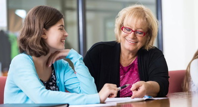 Возрастные педагоги: очередной поиск виновных?