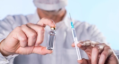 В России предложили штрафовать за отказ принять ребенка без прививки в школу