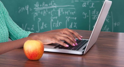 В Казахстане учителя, у которых нет компьютеров, согласились заплатить 50% от их стоимости