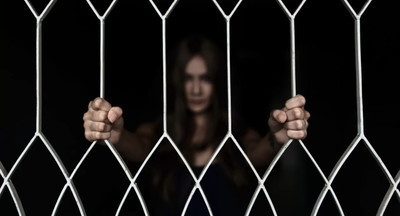 В США школьницу отправили в тюрьму за невыполненную домашнюю работу во время пандемии