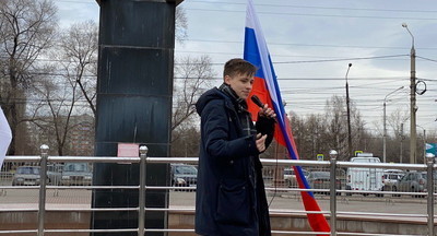 Старшеклассник из Красноярска продолжает бороться против дистанционного обучения