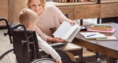 Минпросвещения направило рекомендации по разработке программ основного общего образования для школьников с ОВЗ