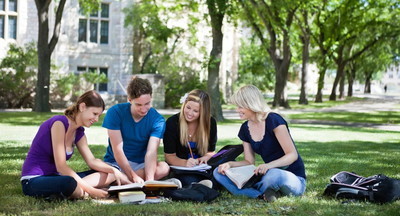 Мэр Нью-Йорка сообщил, что занятия в школах могут проводить на открытом воздухе