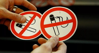 Геннадий Онищенко знает, как отучить школьников курить