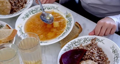 Анна Кузнецова: Школы по-разному трактуют вопрос о горячем питании