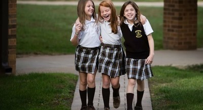 Министр образования Франции призвал учащихся одеваться «по-республикански»