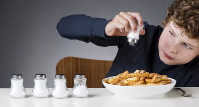 5 неприятных вещей, которые подростки будут делать несмотря на запреты