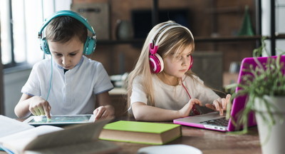 Технопарки подготовили онлайн-занятия для школьников на время каникул