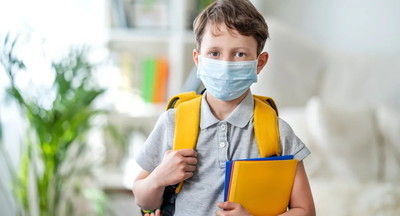 Врач назвал начало учебного года в России причиной роста случаев COVID-19