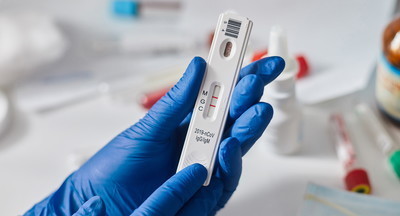 Немецких школьников обязали сдавать анализы на коронавирус