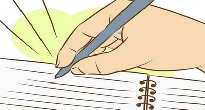 Рособрнадзор не планирует отменять итоговое сочинение для 11-х классов