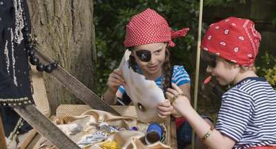 Как педагог должен вмешиваться в детскую игру, не нарушая замысел и инициативу детей