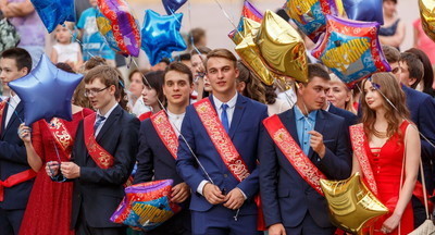 Школьные выпускные вечера планируются в традиционном формате