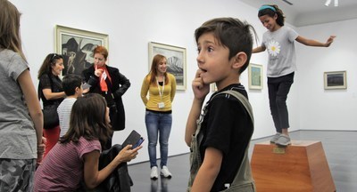 Итальянские школьники летом будут расшколиваться