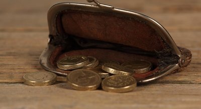 Исследование: как майские праздники влияют на кошелек россиян