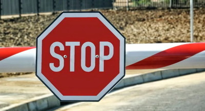 Глава Роспотребнадзора попросила премьер-министра поддержать запрет массовых мероприятий в России