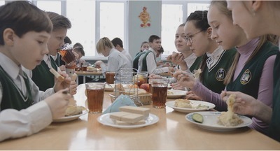 ​Совфед: Горячее питание школьников нельзя заменять денежными компенсациями 