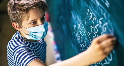 В Минпросе заявили, что ситуация с коронавирусом в школах под контролем