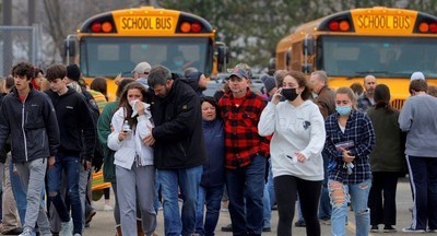 В США 15-летний школьник открыл огонь в своем учебном заведении