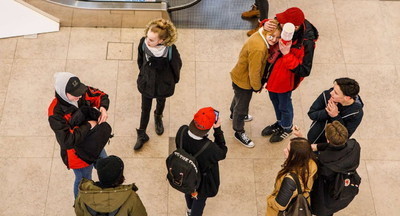 Свердловские власти разрешили школьникам посещать торговые центры без сопровождения взрослых