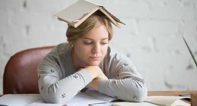 Почему старшее поколение до сих пор заставляет детей получать высшее образование и так ли оно нужно в современном обществе