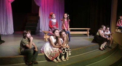 К 2024 году во всех школах будут созданы театры