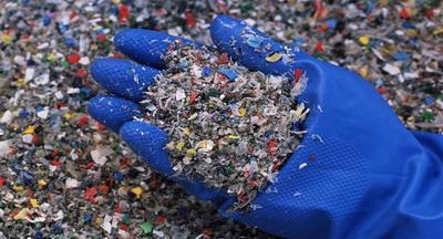 В Приамурье мусор меняют на скамейки из пластика