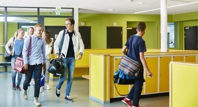 Учебный год в школах на приграничных территориях РФ начнется очно 