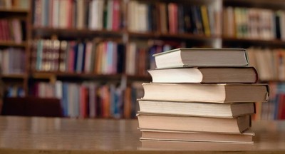 Российские издатели решили пересказывать международные бестселлеры