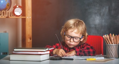 ВЦИОМ: жители России больше не хотят, чтобы их дети учились за рубежом