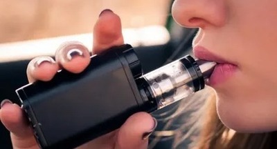 Путин подписал закон о запрете продажи вейпов несовершеннолетним