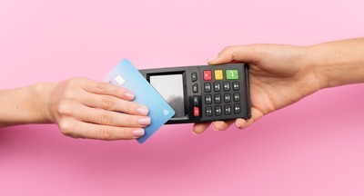 Исследование показало, сколько семьи тратят на образование ребенка в месяц