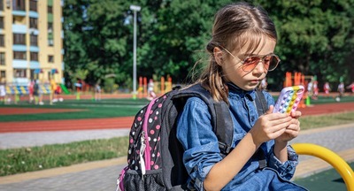 В России предложили сделать специальные sim-карты для школьников