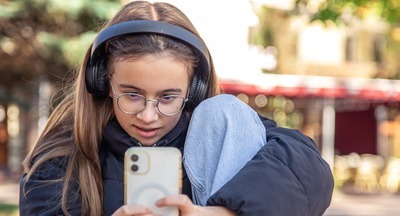 Испания и Греция готовятся запретить соцсети для подростков