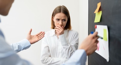 Сенатор призвала учить молодых педагогов предотвращать конфликты в школах