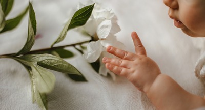 Каждому новорожденному в России предложили зачислять по 100 тысяч рублей